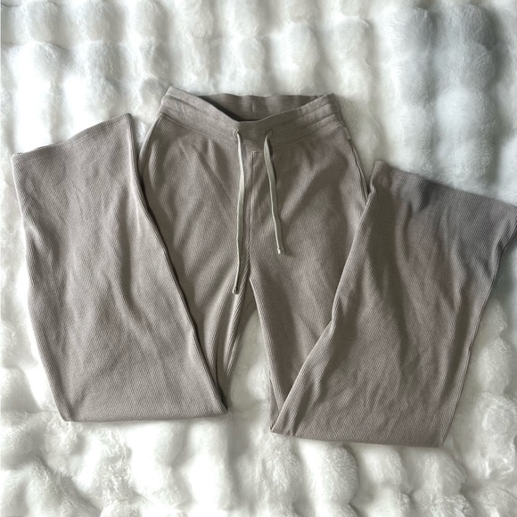 Gilly Hicks Pants - SOLD!    Hollister Gilly Hicks waffle wide leg pants